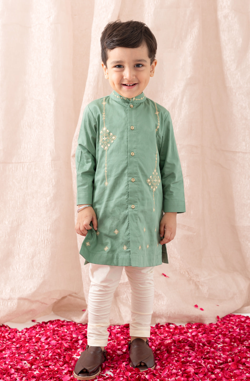 Groovy Thread Kurta Set