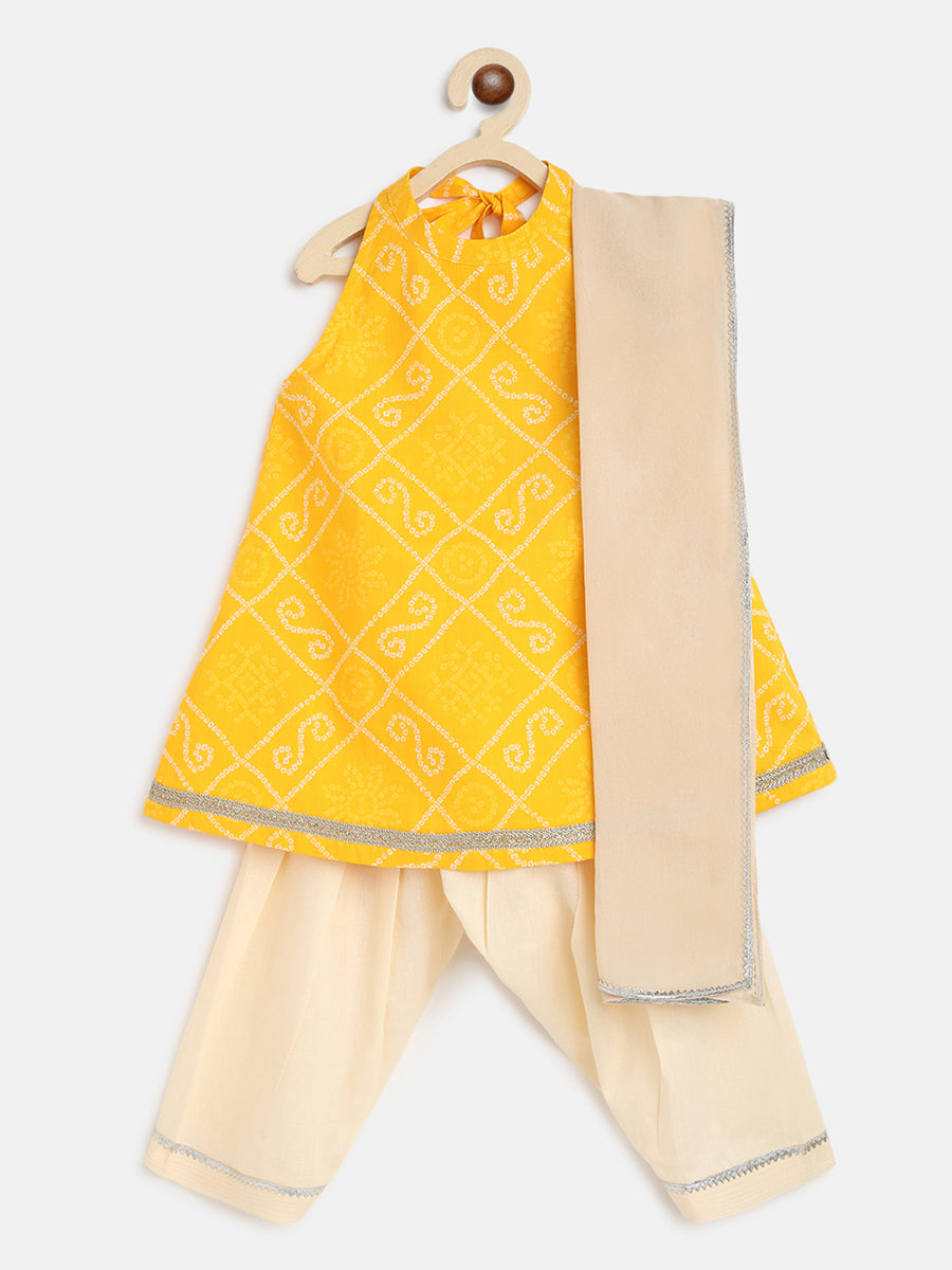 Girls Yellow Printed Bandhani Suit Set