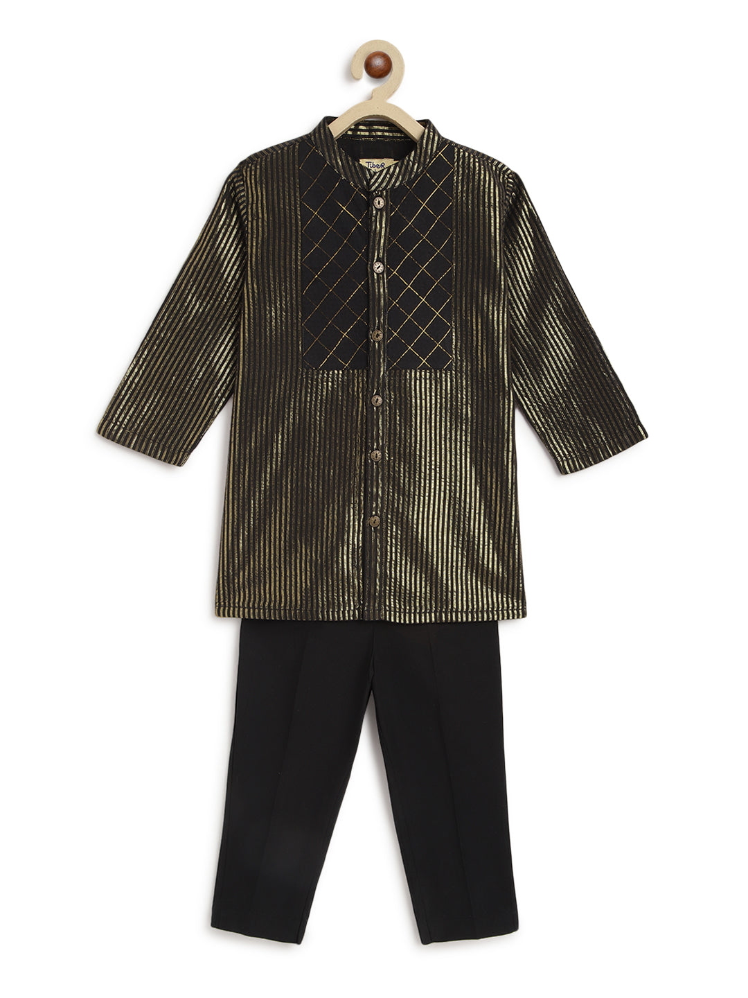 Razzle Dazzle Kurta Pyjama Set: Black & Gold