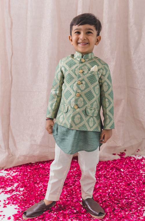 Riwayat Brocade Bandhgala Set -Green